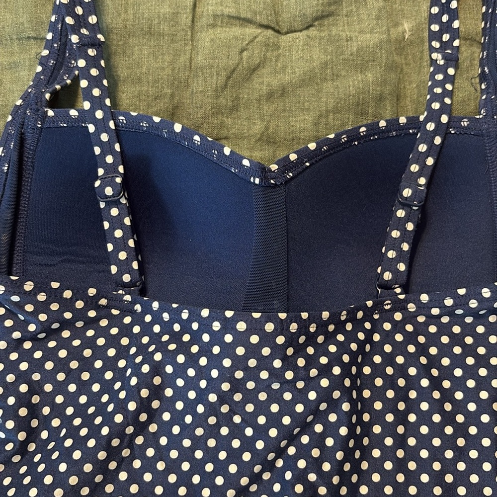 Nip tuck one piece polka dot swim suit - Picture 4 of 6